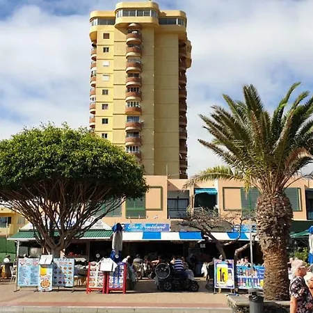 Torres Del Sol Edificio * بلايا ذي لاس أميريكاس