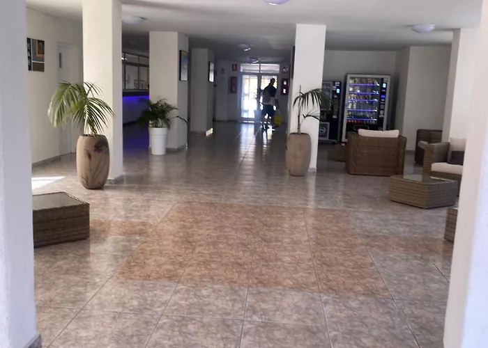 Torres Del Sol Edificio * 플라야데라스아메리카스