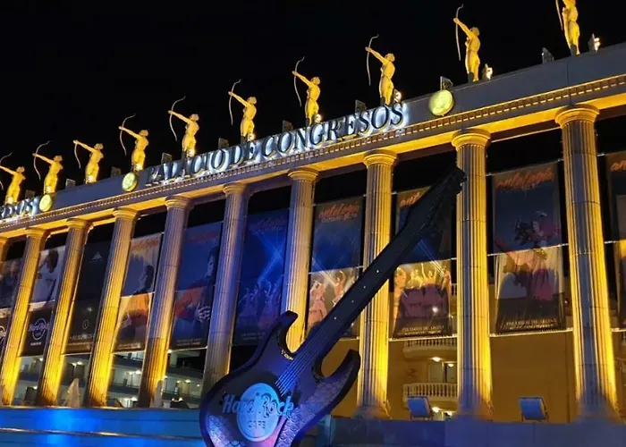 아파트 Torres Del Sol Edificio