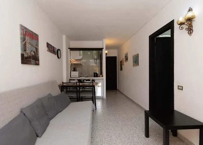 Torres Del Sol Edificio * 플라야데라스아메리카스