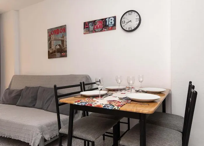 Torres Del Sol Edificio 아파트 *